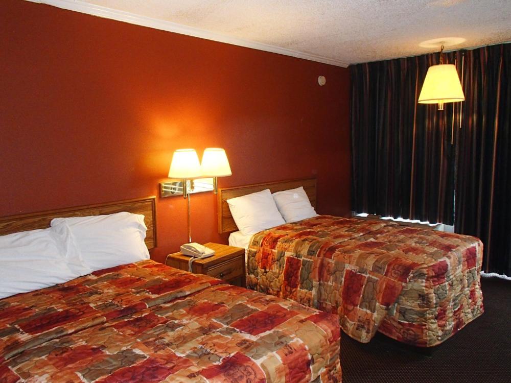 Double Room with Two Double Beds interior